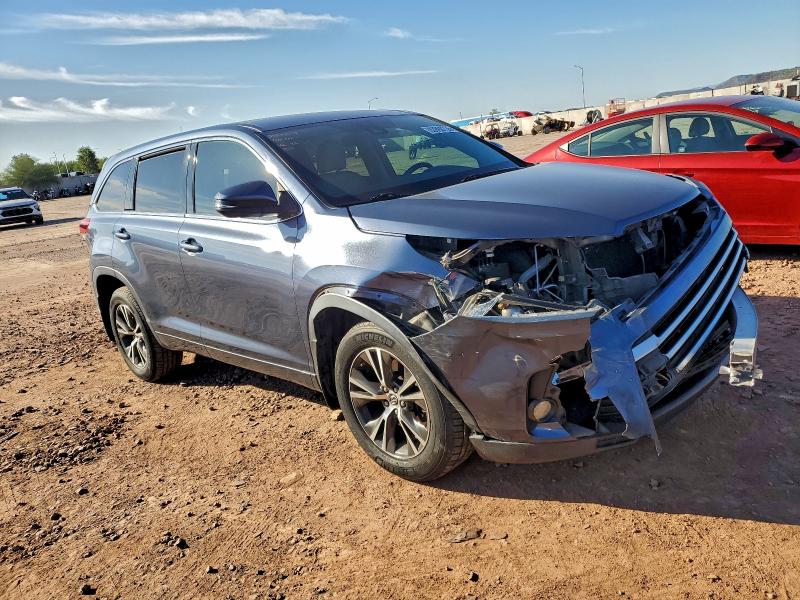 Фото 4 - TOYOTA HIGHLANDER