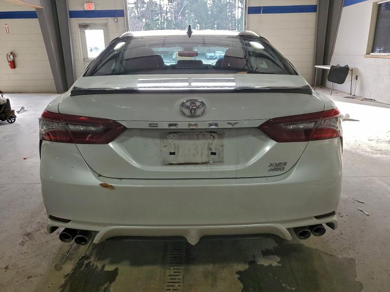 Фото 6 - TOYOTA CAMRY