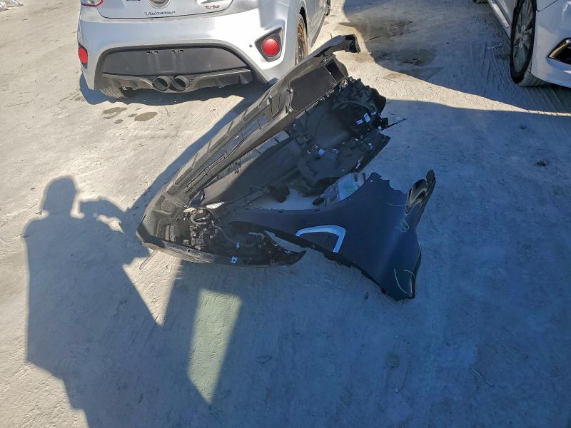 Фото 13 - MITSUBISHI OUTLANDER