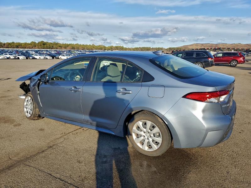 Фото 2 - TOYOTA COROLLA