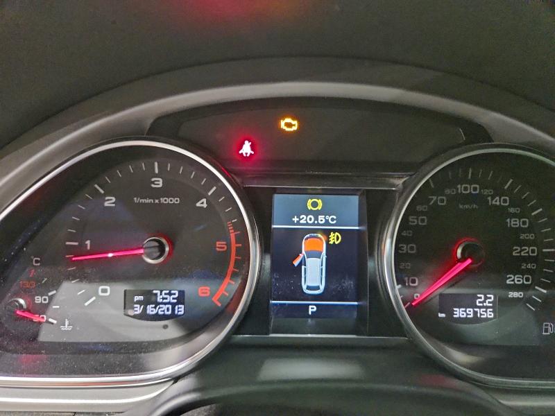 Фото 9 - AUDI Q7