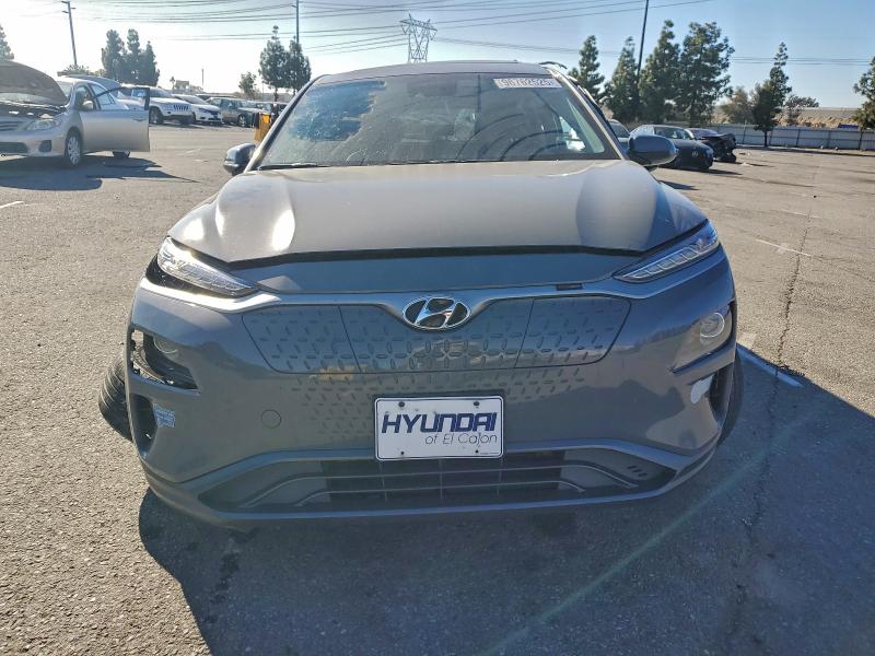 Фото 5 - HYUNDAI KONA