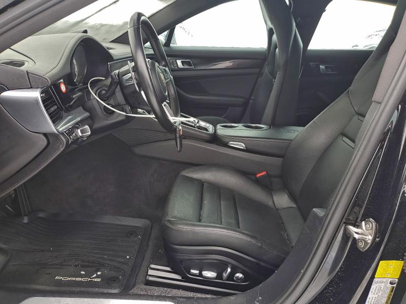 Фото 7 - PORSCHE PANAMERA