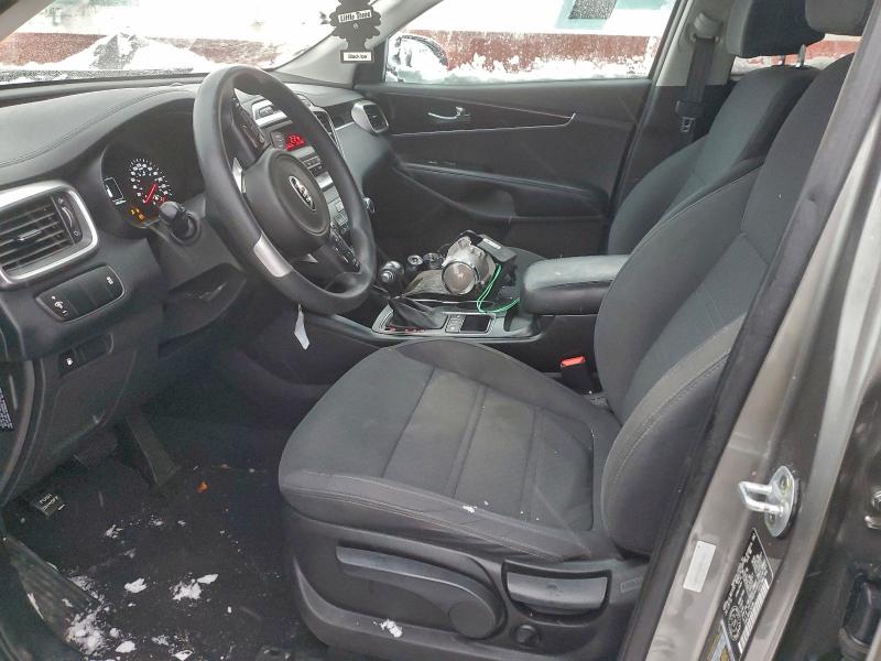 Фото 7 - KIA SORENTO