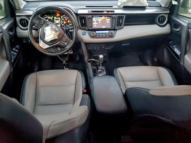 Фото 8 - TOYOTA RAV4