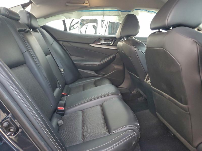 Фото 10 - NISSAN MAXIMA