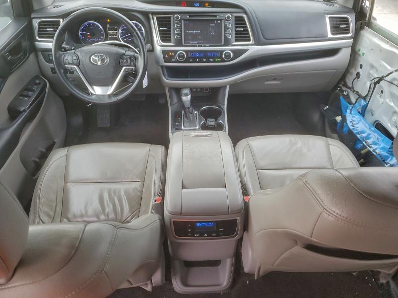 Фото 8 - TOYOTA HIGHLANDER