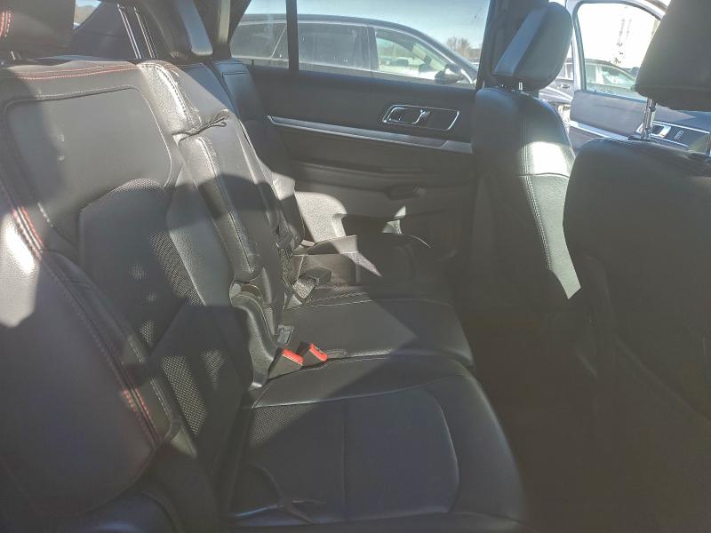 Фото 11 - FORD EXPLORER