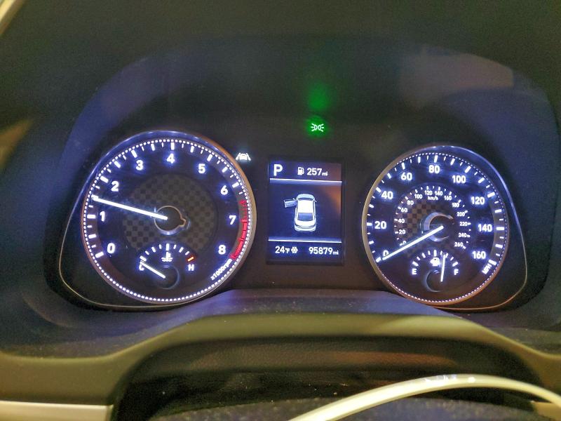 Фото 9 - HYUNDAI ELANTRA