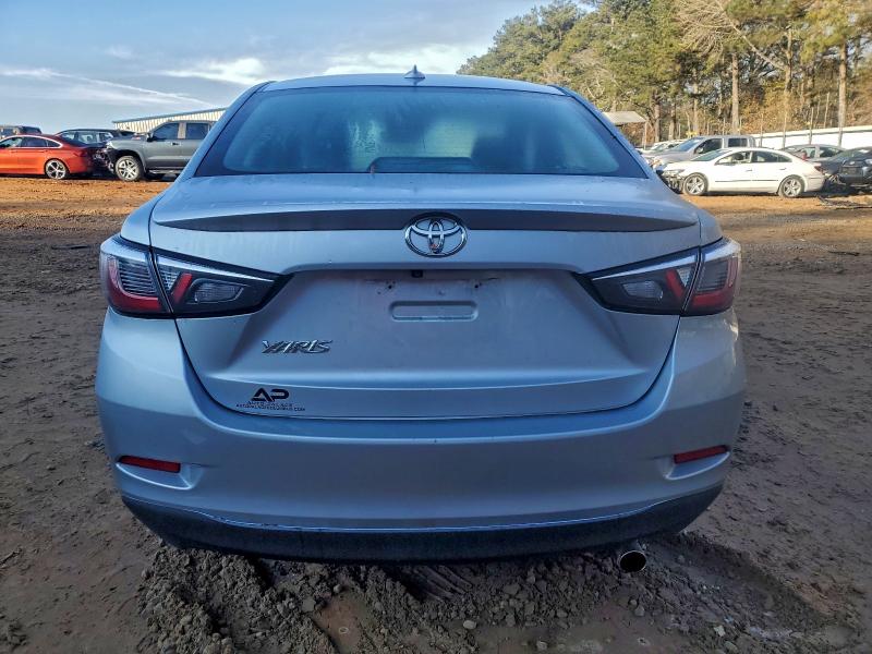 Фото 6 - TOYOTA YARIS