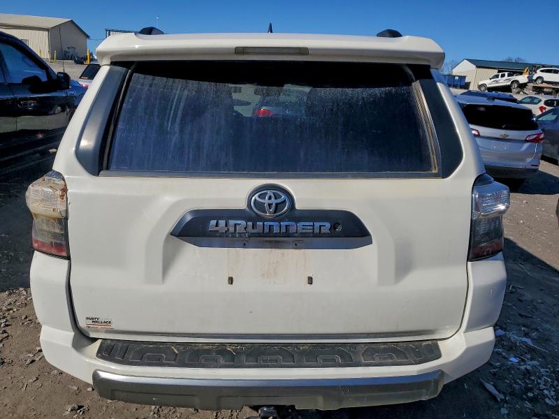 Фото 6 - TOYOTA 4RUNNER