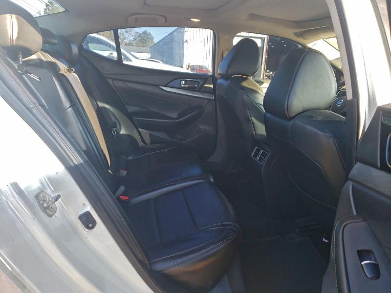 Фото 10 - NISSAN MAXIMA