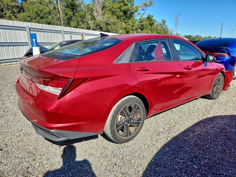 Фото 3 - HYUNDAI ELANTRA