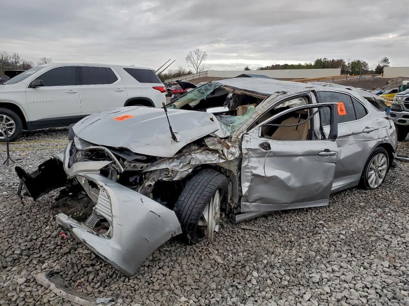 Фото 1 - TOYOTA CAMRY