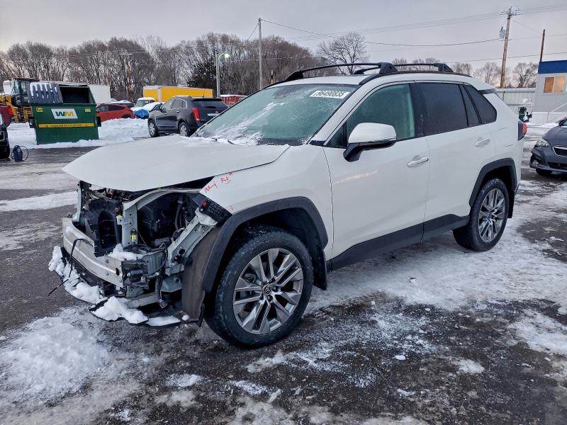 Фото 1 - TOYOTA RAV4