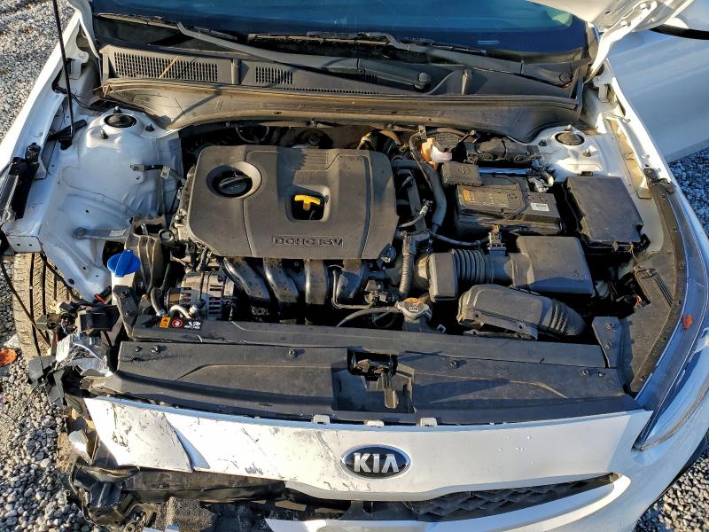 Фото 11 - KIA FORTE