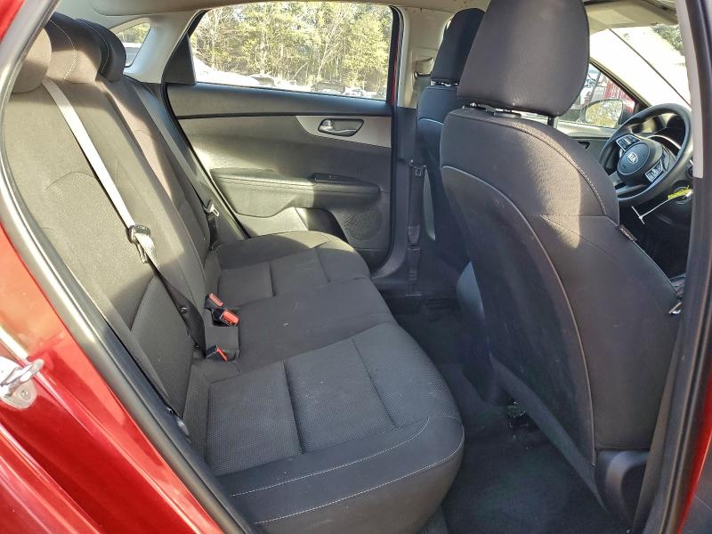 Фото 10 - KIA FORTE