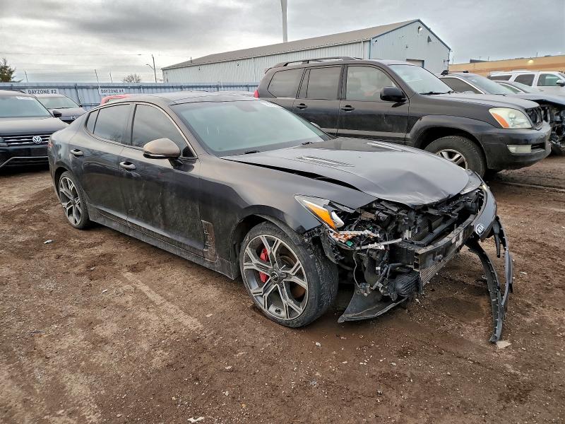 Фото 4 - KIA STINGER