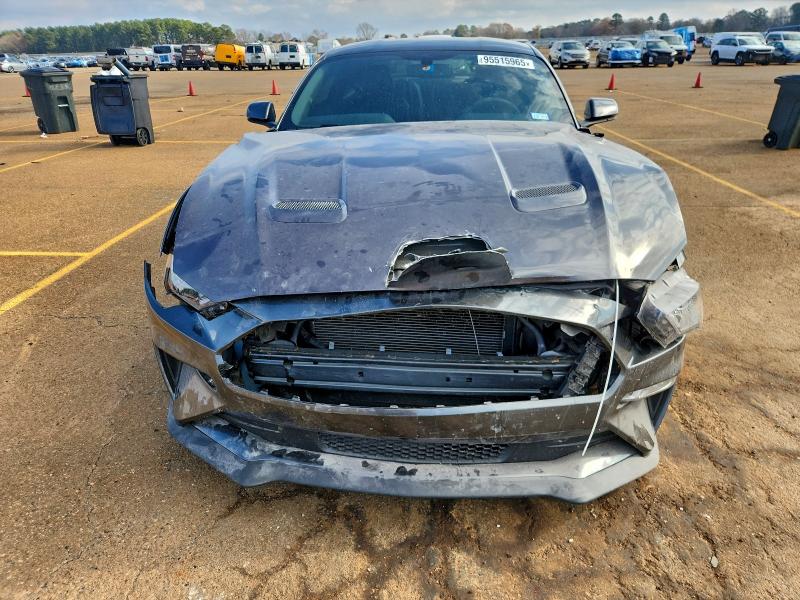Фото 5 - FORD MUSTANG