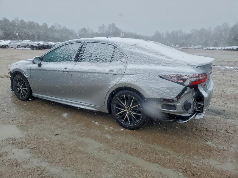 Фото 2 - TOYOTA CAMRY