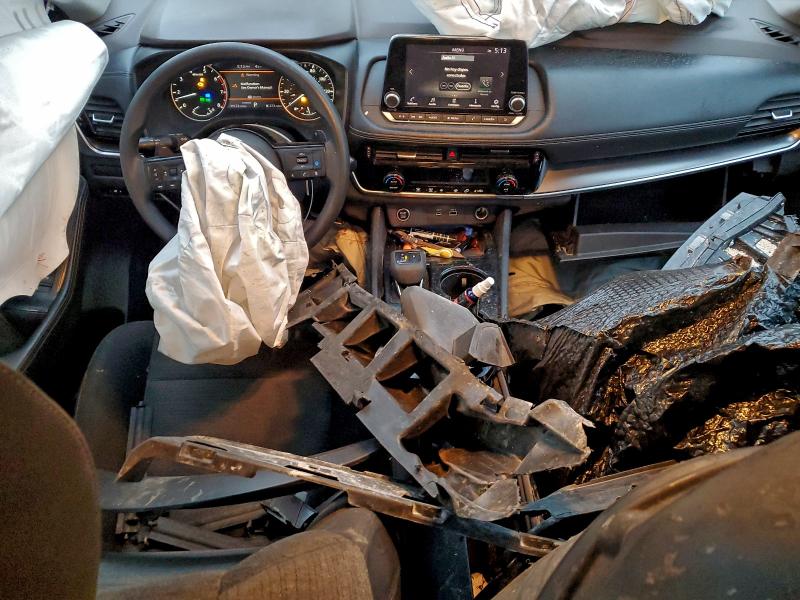 Фото 8 - NISSAN ROGUE