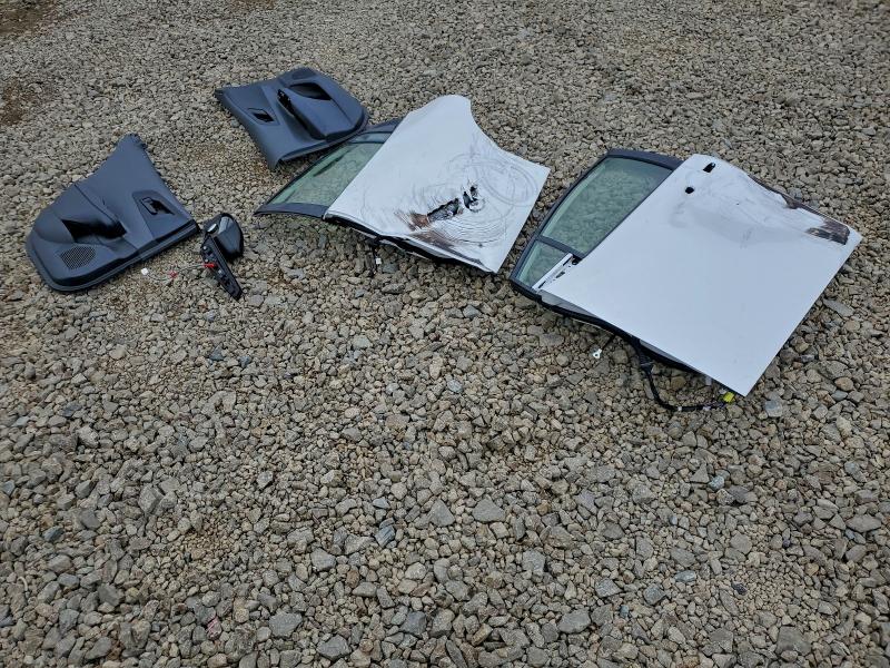 Фото 12 - TOYOTA PRIUS