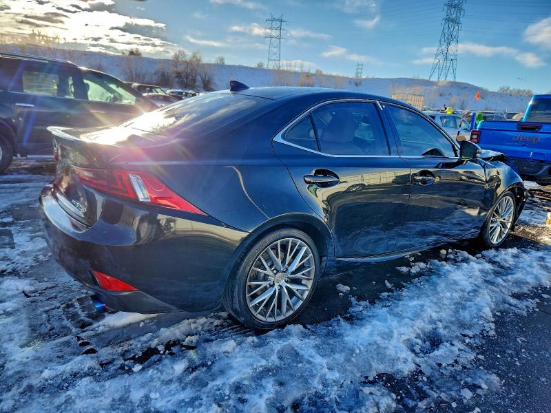 Фото 3 - LEXUS IS