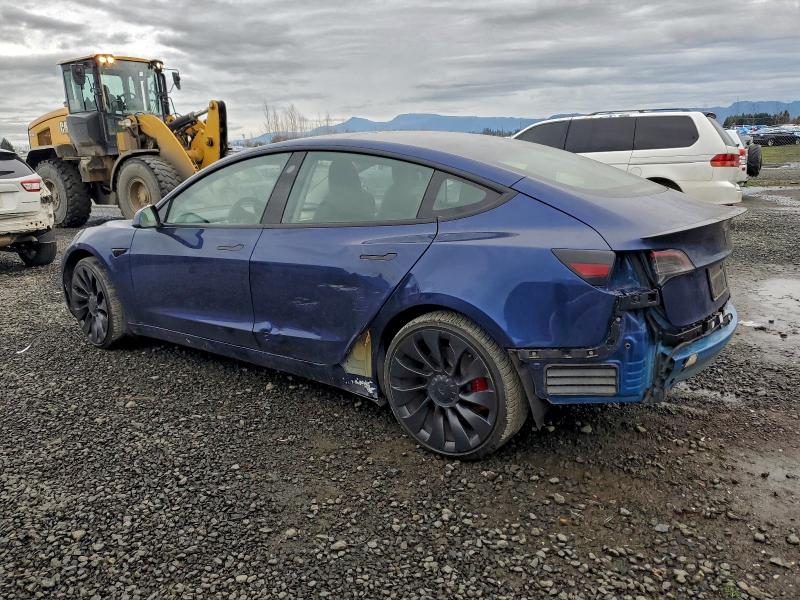 Фото 2 - TESLA MODEL 3