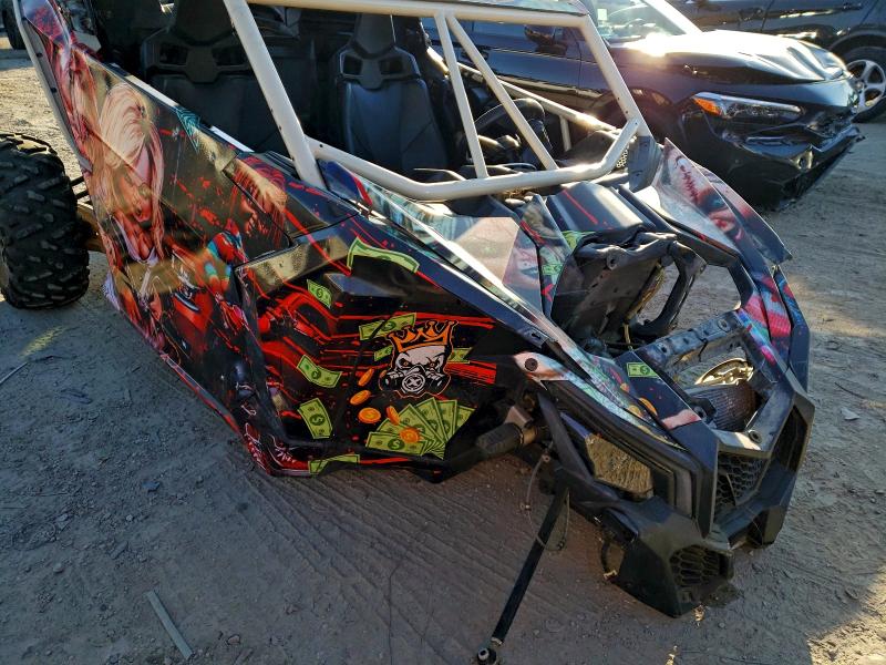 CAN-AM MAVERICK 2021