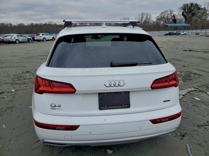 Фото 6 - AUDI Q5