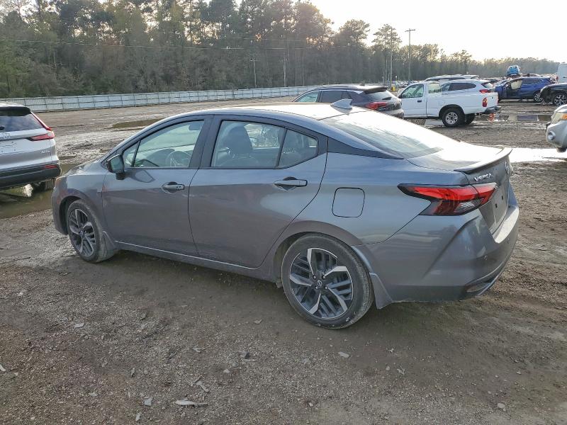 Фото 2 - NISSAN VERSA