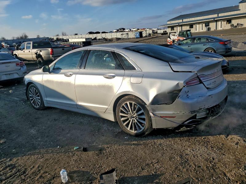 Фото 2 - LINCOLN MKZ
