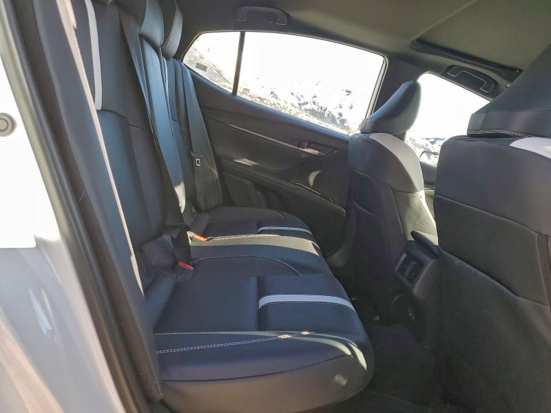 Фото 10 - TOYOTA CAMRY