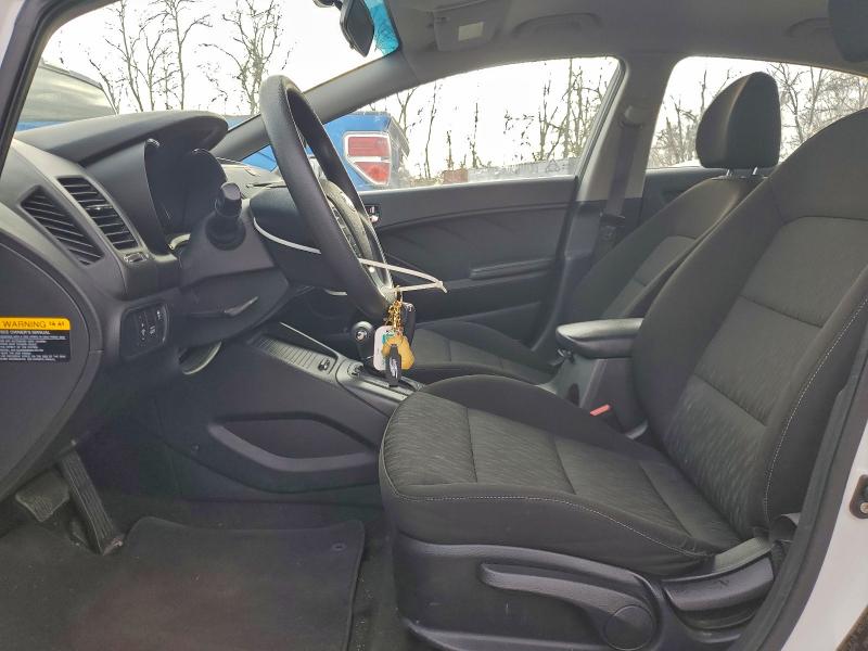 Фото 7 - KIA FORTE