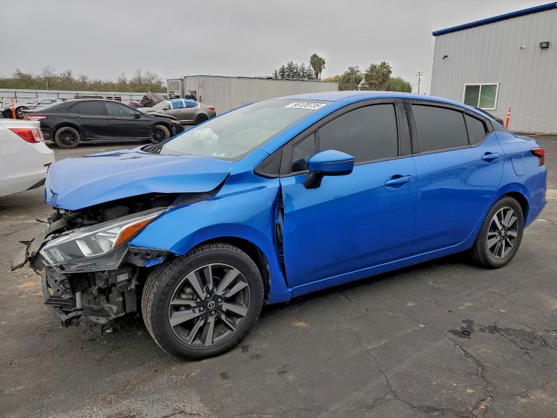 Фото 1 - NISSAN VERSA