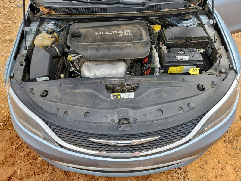 Фото 11 - CHRYSLER 200