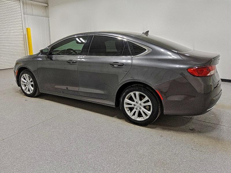 Фото 2 - CHRYSLER 200