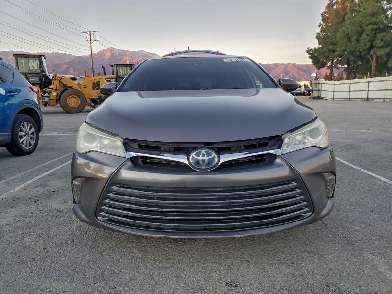 Фото 5 - TOYOTA CAMRY