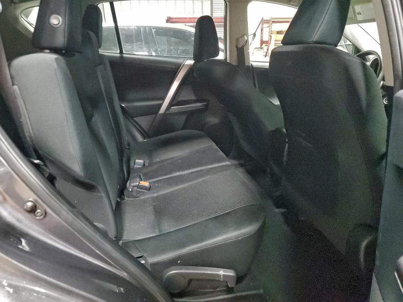 Фото 10 - TOYOTA RAV4