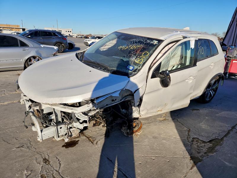 Фото 1 - MITSUBISHI OUTLANDER