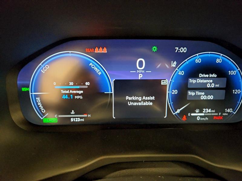 Фото 9 - TOYOTA RAV4