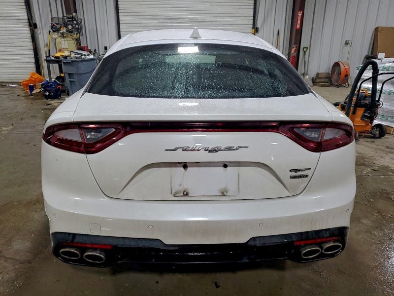 Фото 6 - KIA STINGER