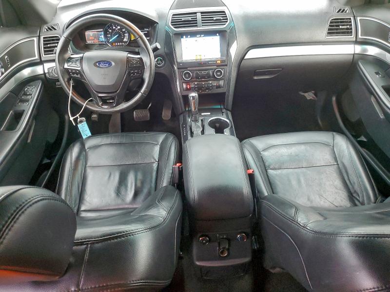 Фото 8 - FORD EXPLORER