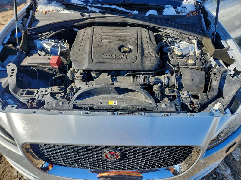 Фото 12 - JAGUAR F-PACE