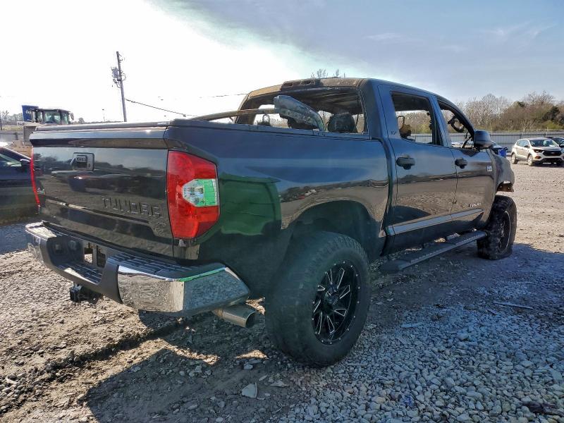 Фото 3 - TOYOTA TUNDRA