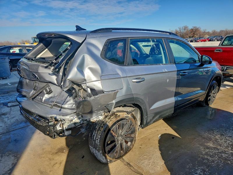 Фото 3 - VOLKSWAGEN TAOS S