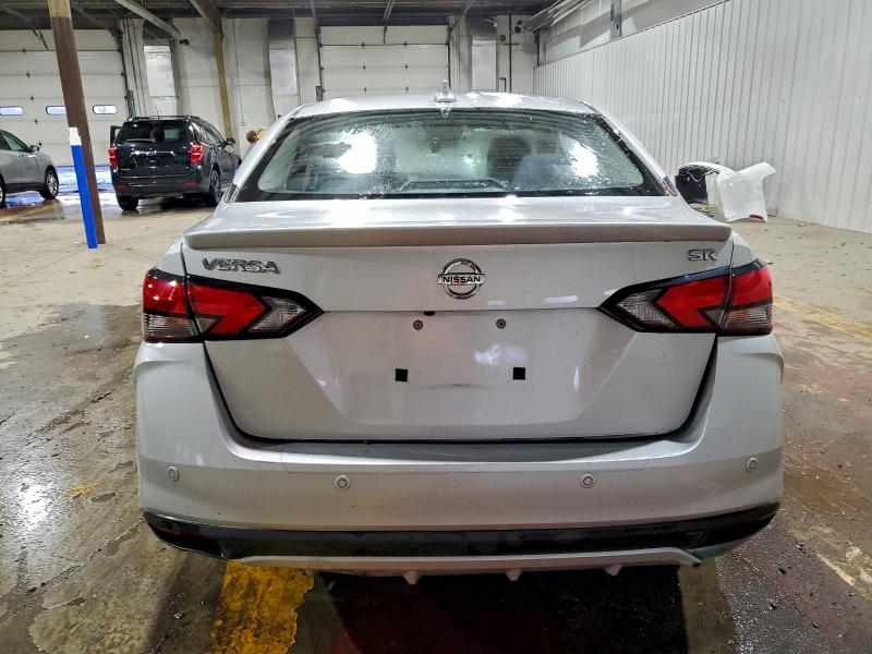 Фото 6 - NISSAN VERSA