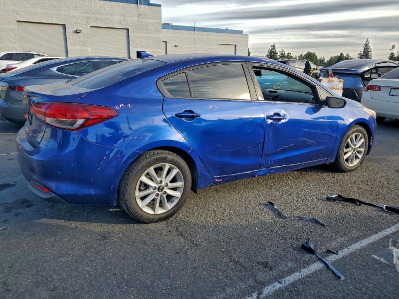 Фото 3 - KIA FORTE