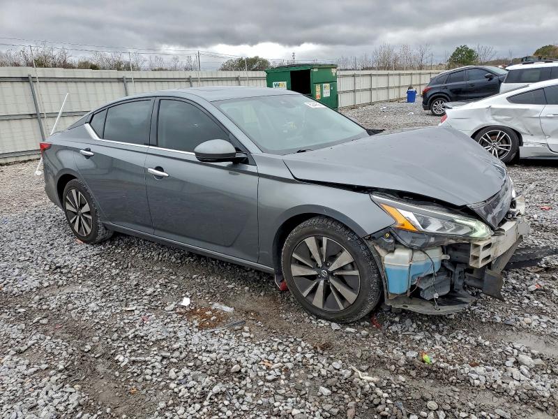 Фото 4 - NISSAN ALTIMA