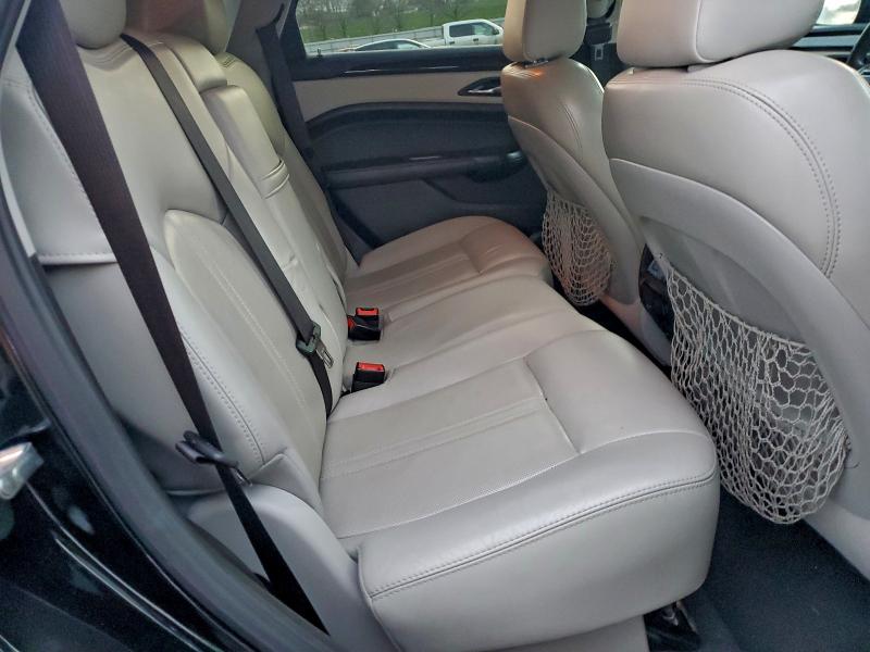 Фото 10 - CADILLAC SRX